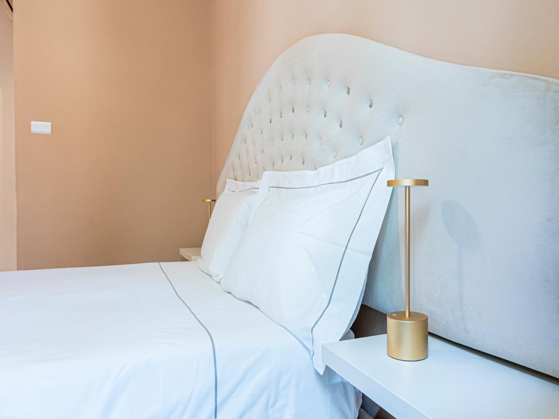 Luxury Sant'Ambrogio Apartment Milano Eksteriør billede